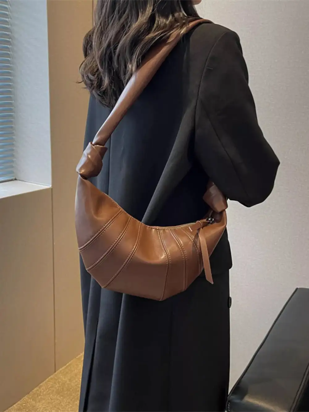 Stylish Crescent Hobo Crossbody Bag