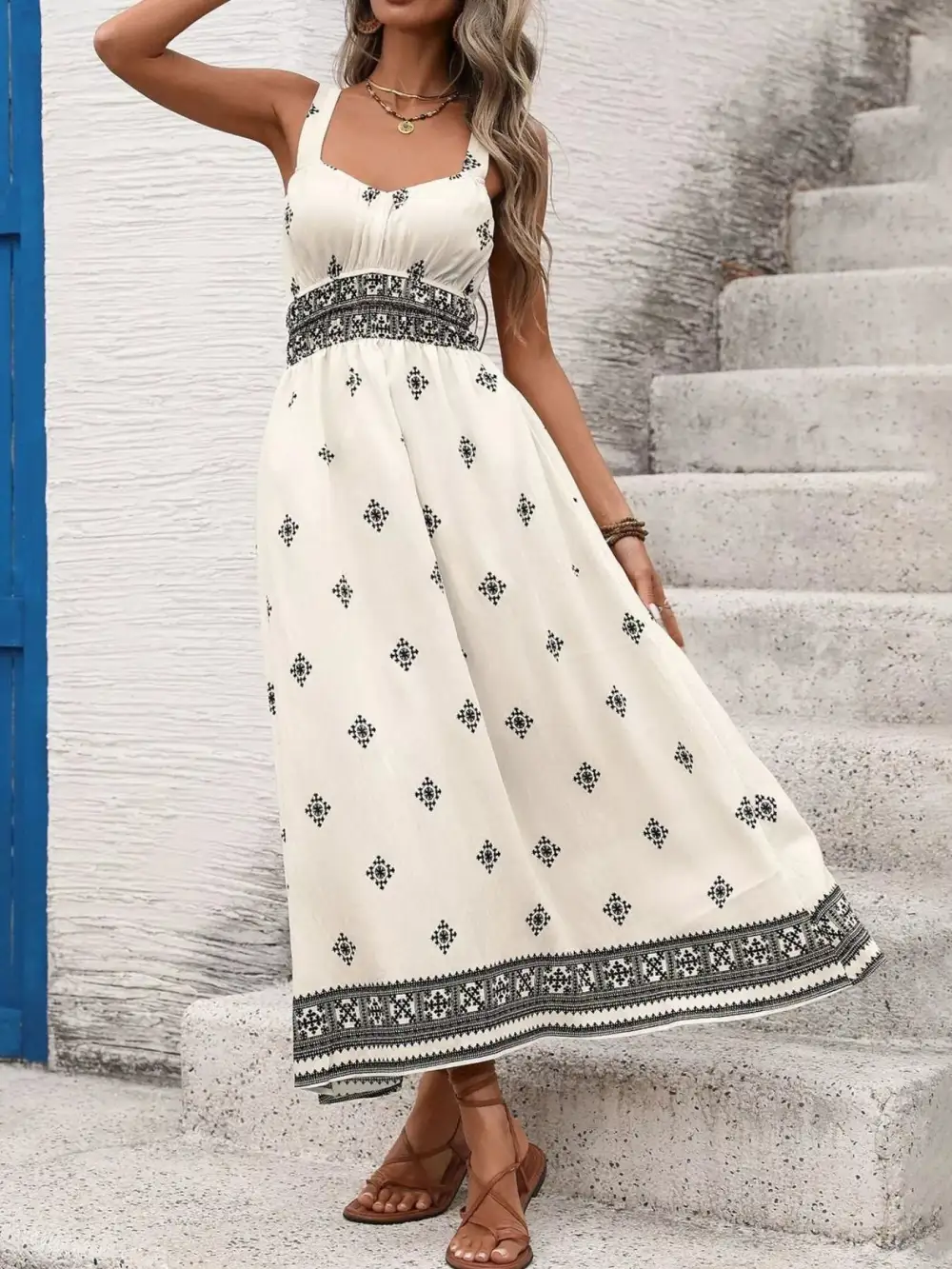 Balanced Detail Printed Midi Dress