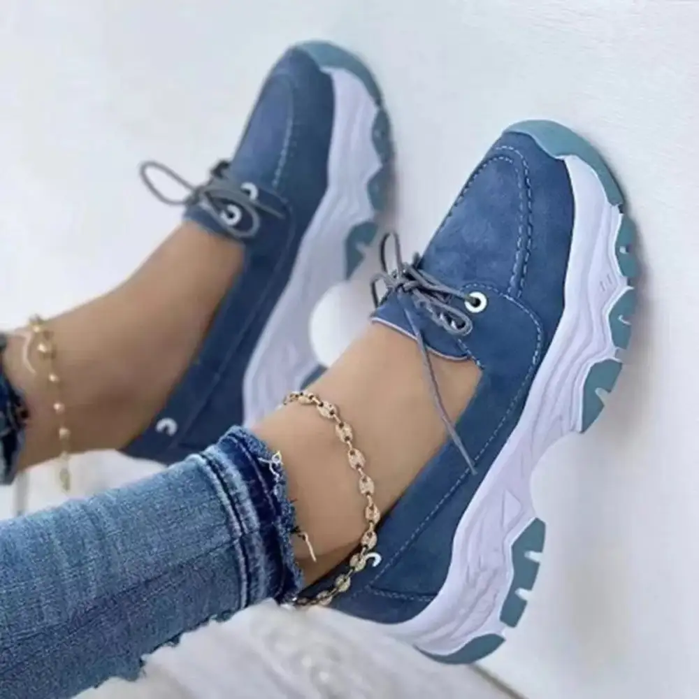 Classic Lace-Up Round Toe Sneakers