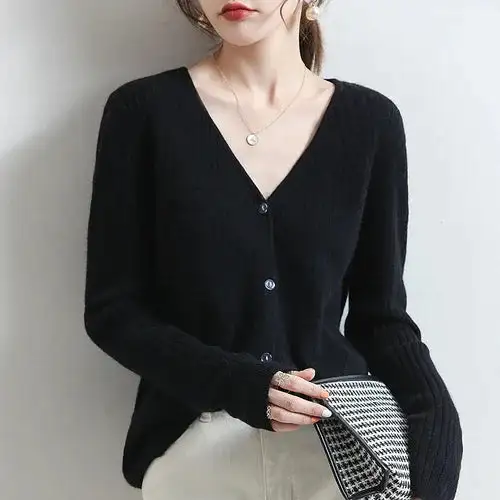 Essential Ribbed Cardigan