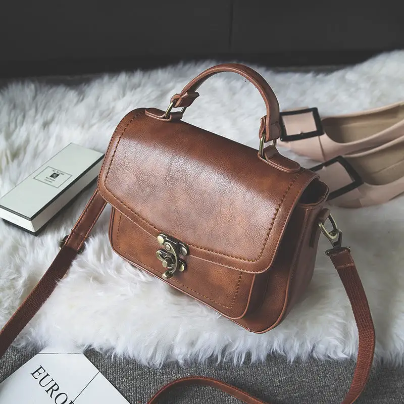Retro Clasp Crossbody Bag for Simple
