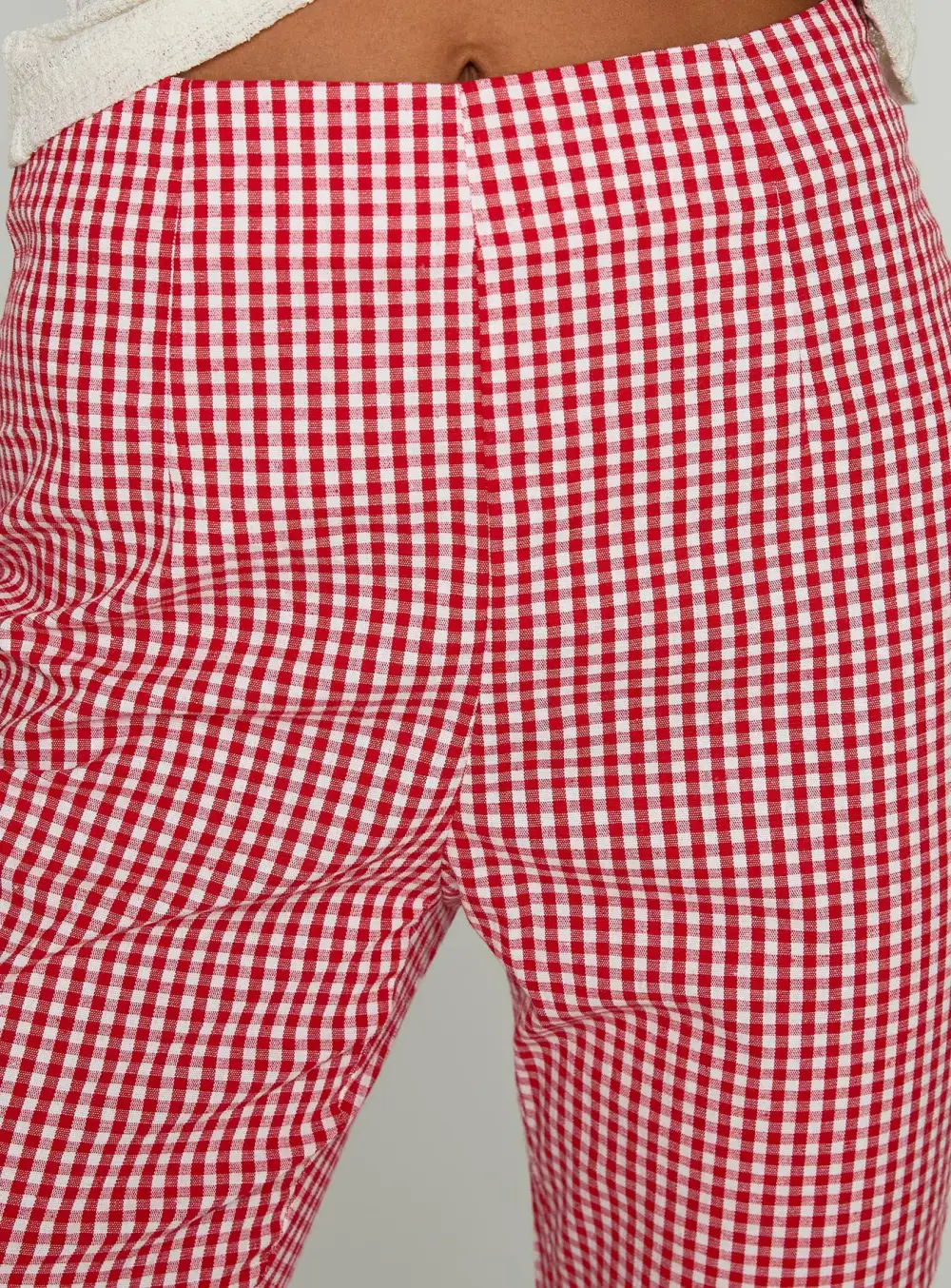 Mignonette Capri Capri Pants