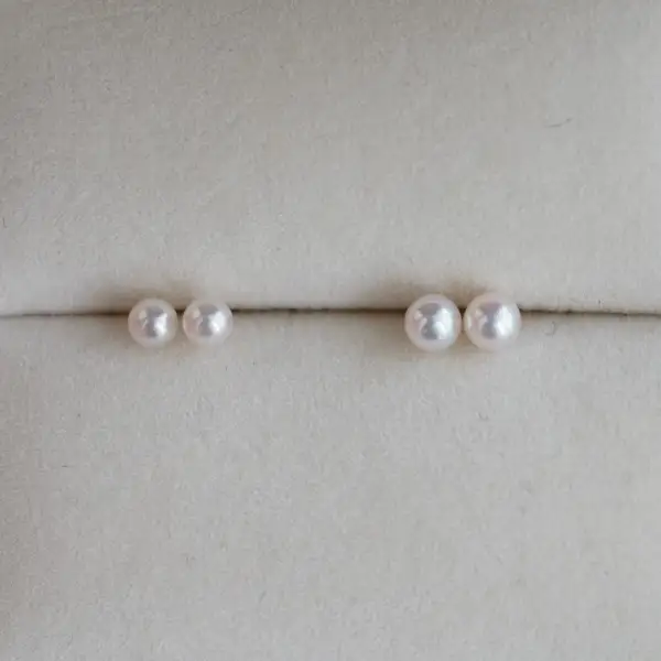 Elegant Pearl Stud Earrings