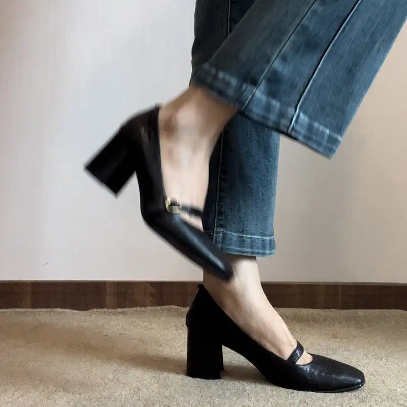 Low Heel Strap Heel Shoes
