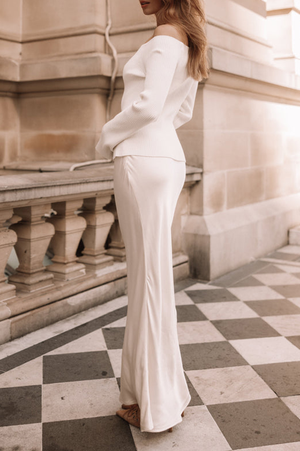 COZY MIDI LACE SKIRT