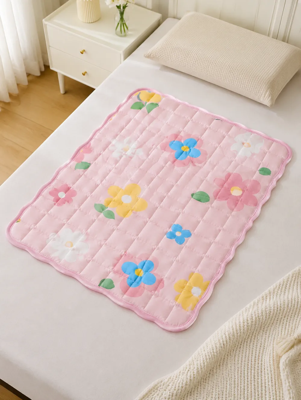 Floral Pink Daisy Print Cooling Mat
