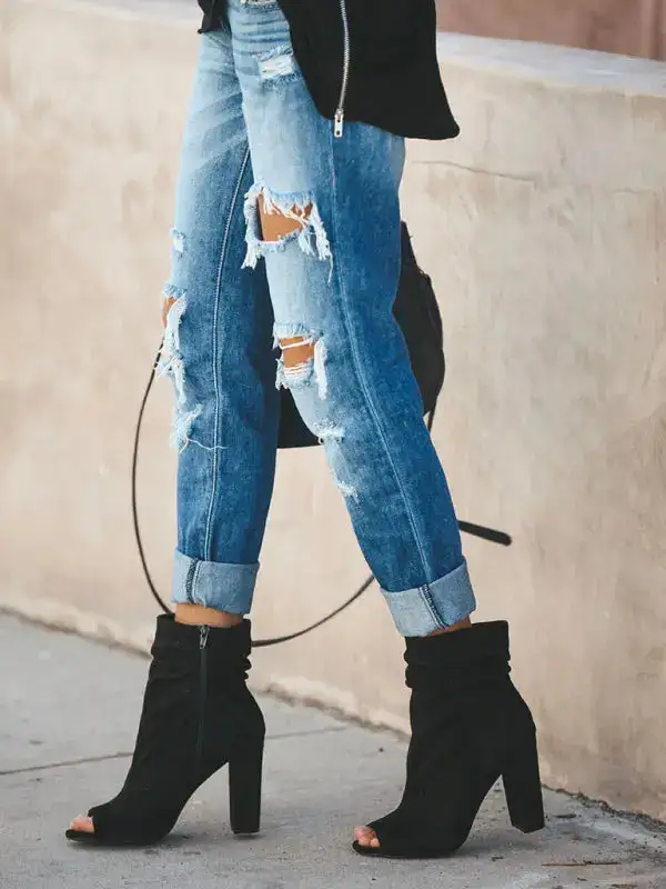 Straight Leg Ripped Washed Denim Jeans