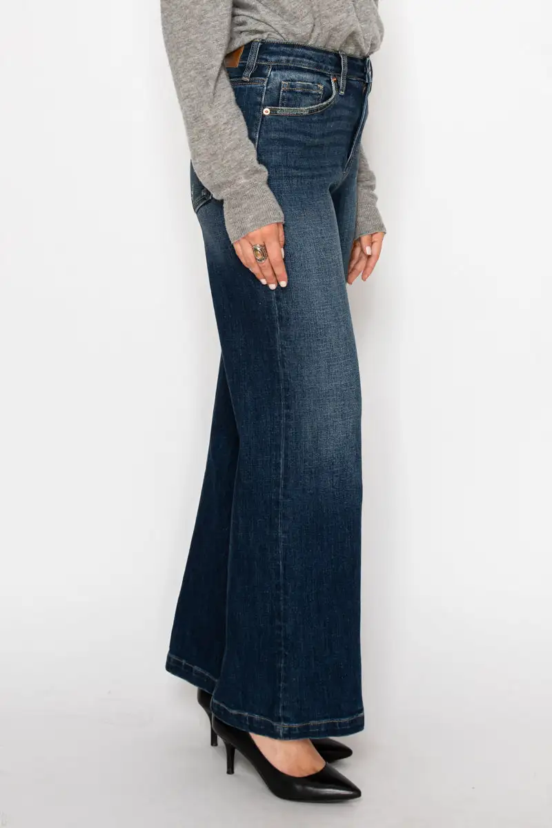 Active High Rise Flare Relaxed Denim Jeans