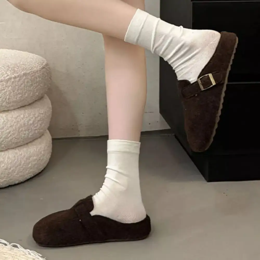 Buckle Decor Round Toe Slippers