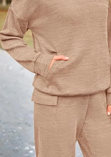 Women's 2 Piece Lounge Sets - Tracksuits for Casual, Active, and Versatile Outfits