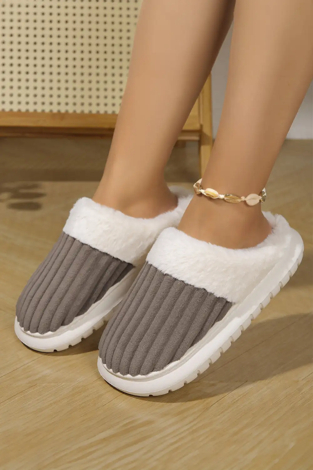 Ribbed Plush Indoor Slippers