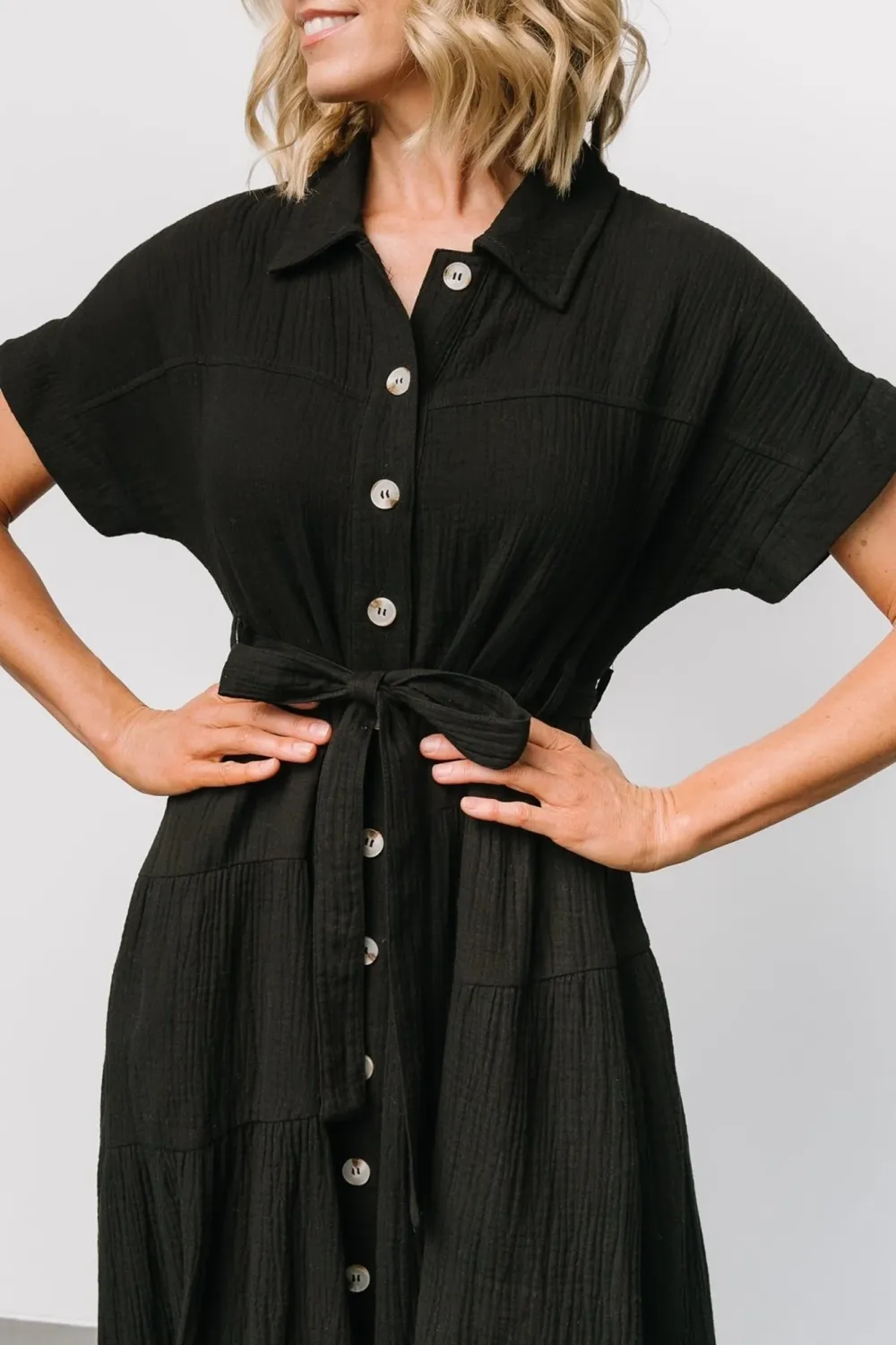 Universal Commuting Lace High-Waisted Dress