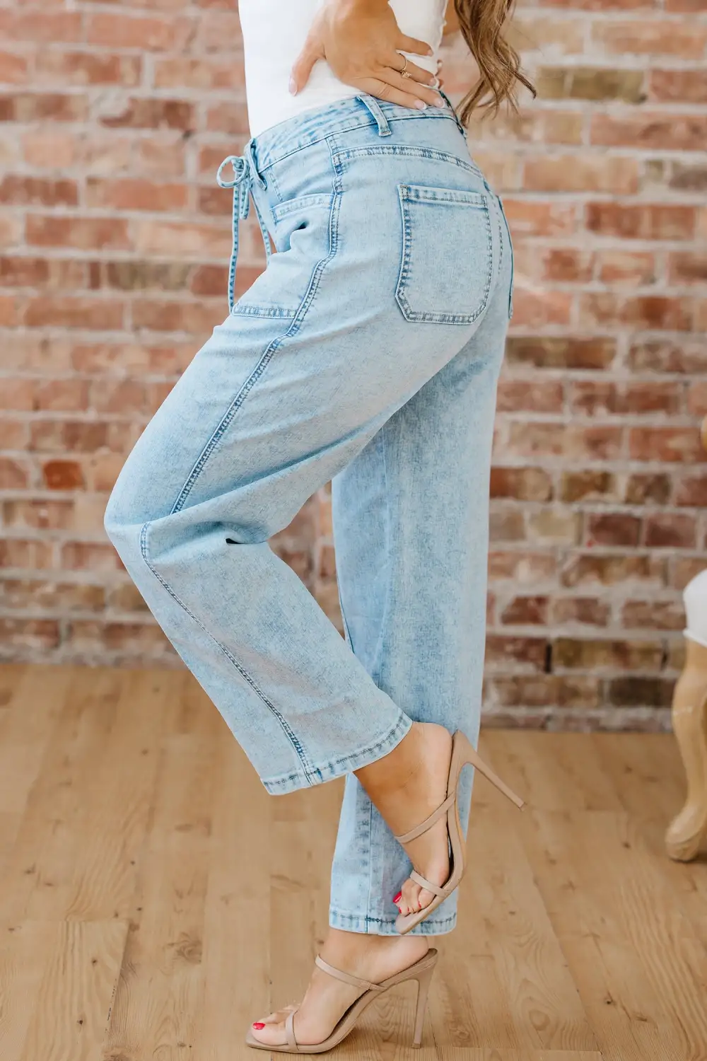 Exposed Stitch Detail Drawstring Barrel Jeans