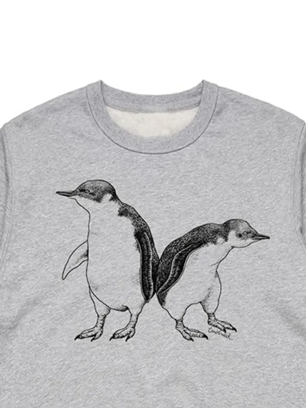 Simple and fashionable little penguin pattern versatile casual sportswear shirt