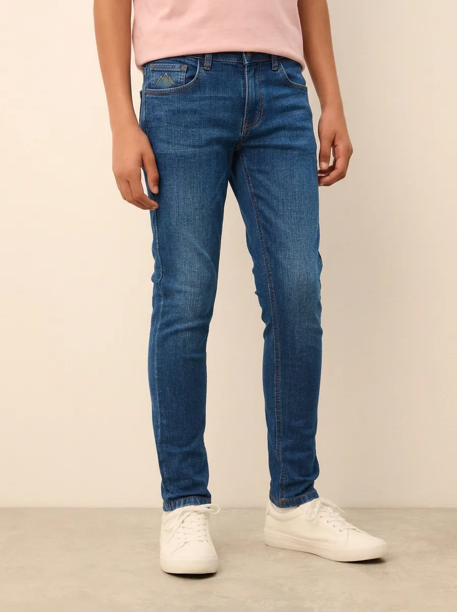 Men's Streamlined Flexible Mountain Logo Embroidered Stretch Denim Jeans