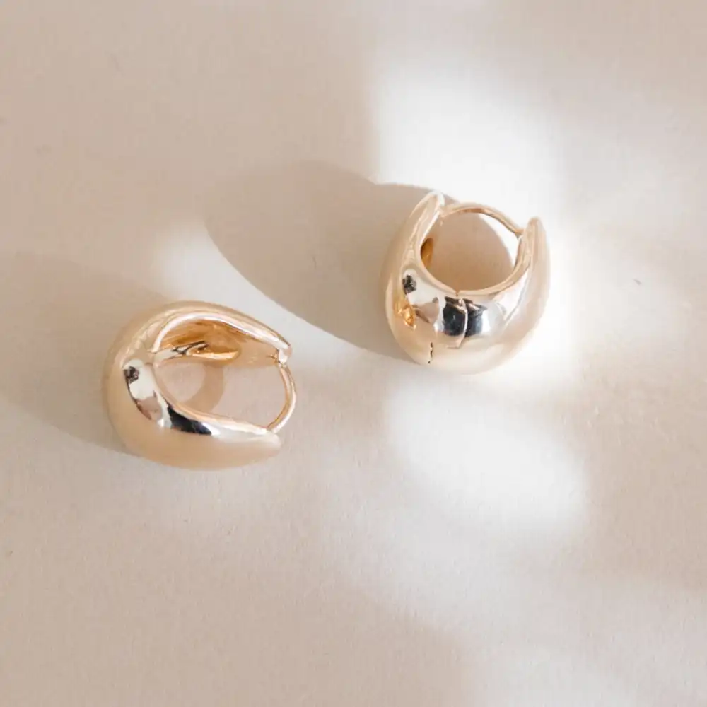 Gentle Slope Hoop Earrings