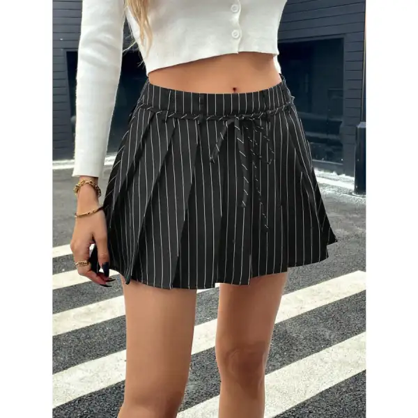 Tied Pleated Skirt
