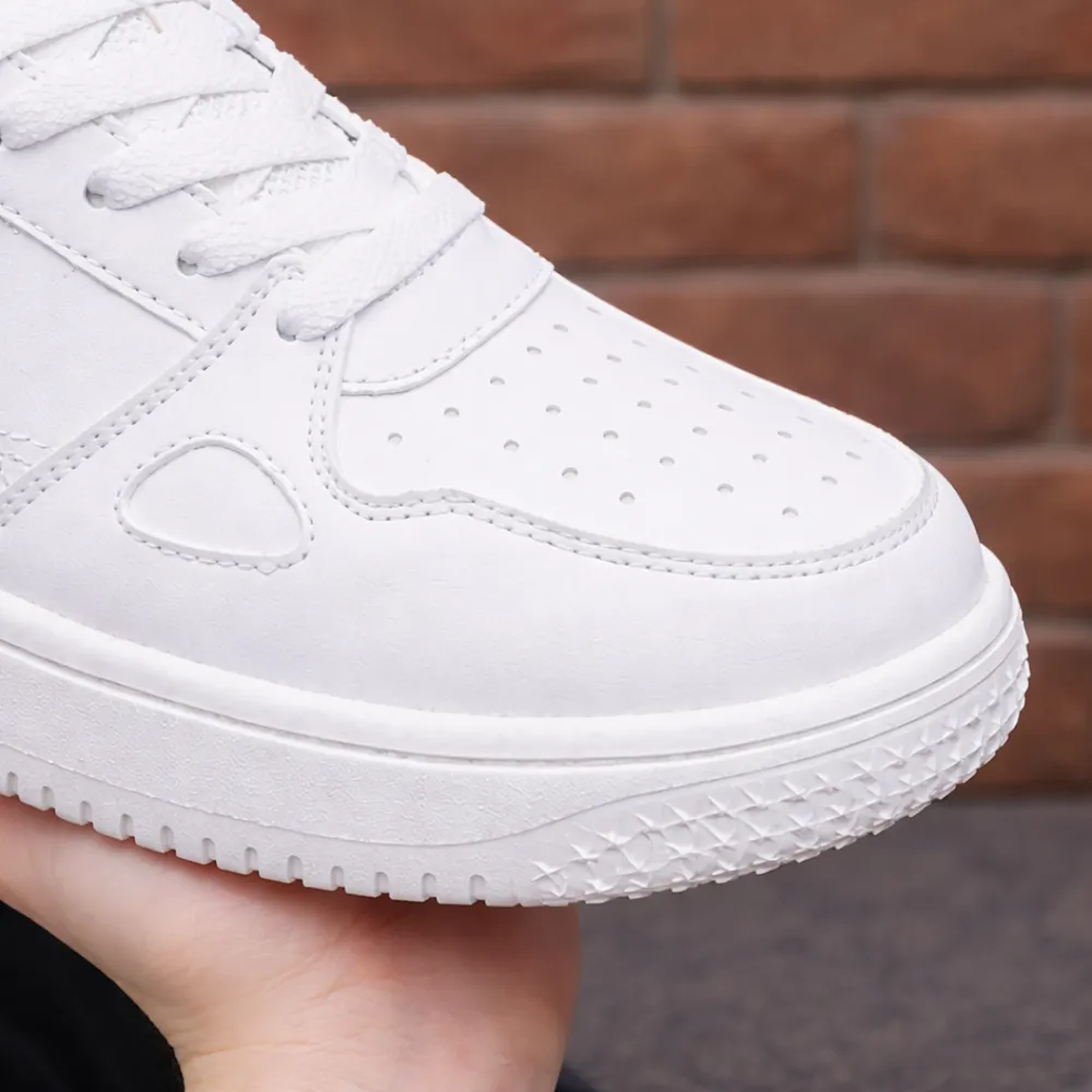 Flexible Everyday Casual Shoes