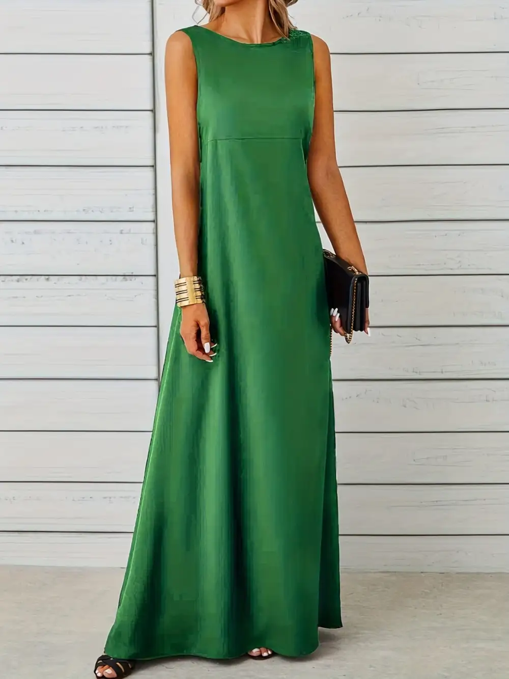Balanced Detail Sleeveless Maxi Dress