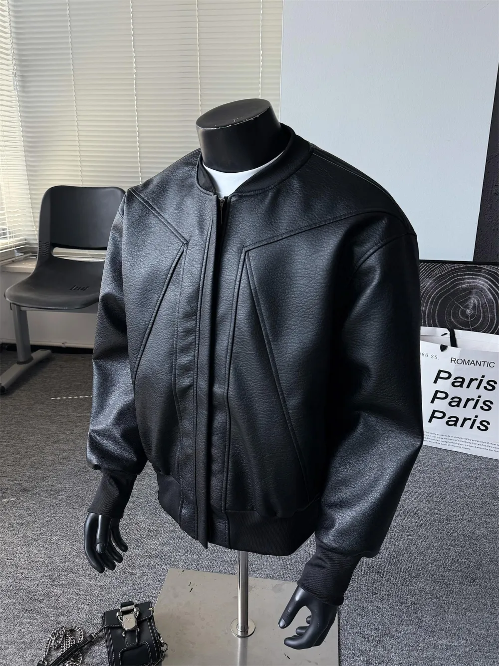 Men's solid color sporty windproof leather jacket