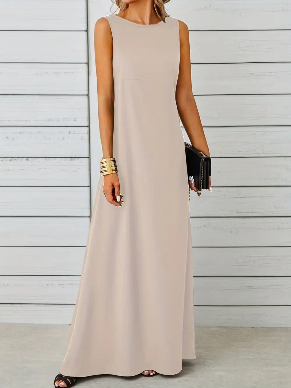Balanced Detail Sleeveless Maxi Dress