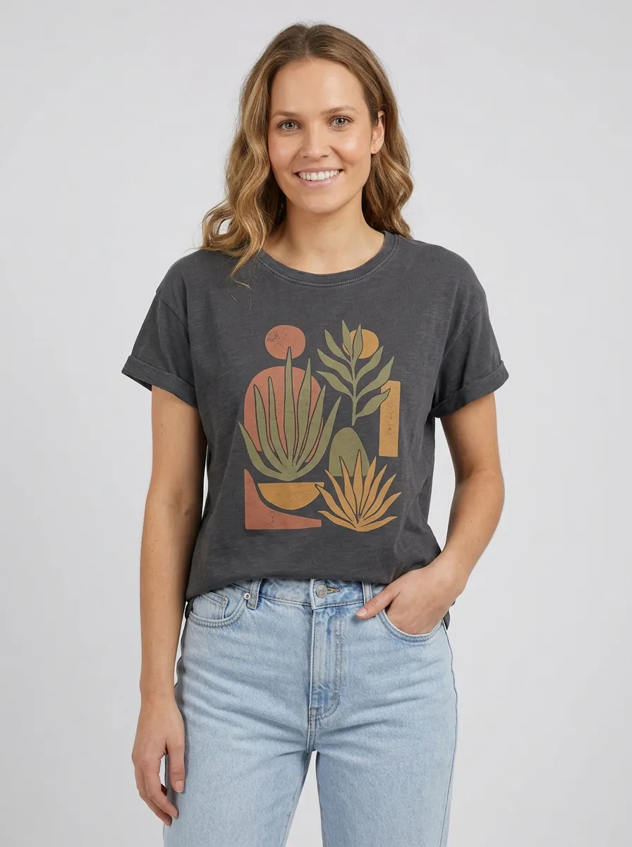 Minimal Women's Boho Plant Abstract Botanical Graphic Tee