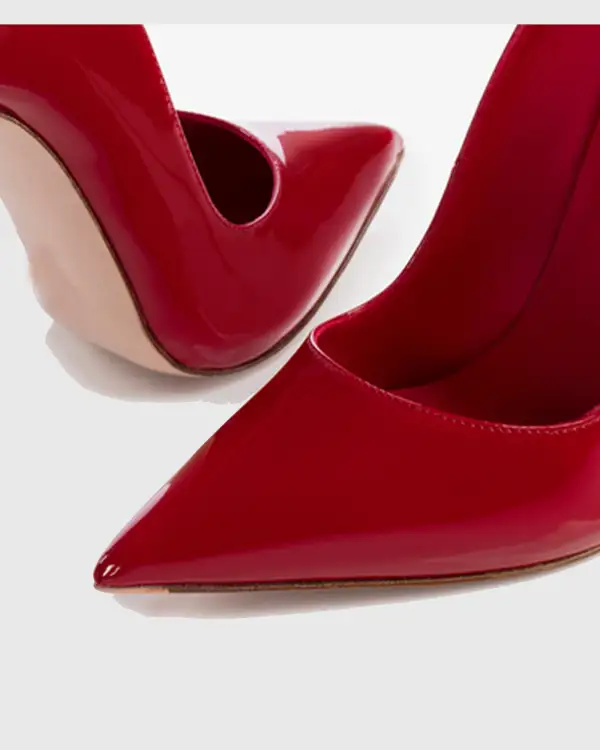 Patent Leather Pumps in Red