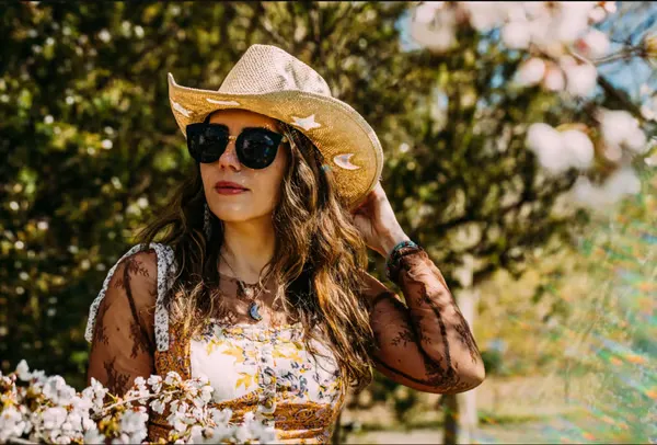 Suncatcher Cowgirl Straw Prism Hat