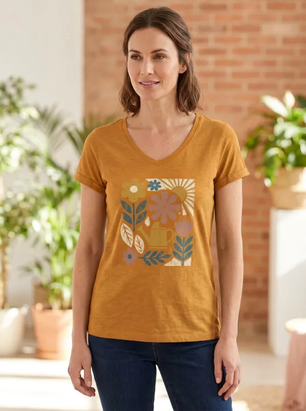 Women's Gardening Floral Watering Can Print V-Neckline Ribbed Trim T-Shirt