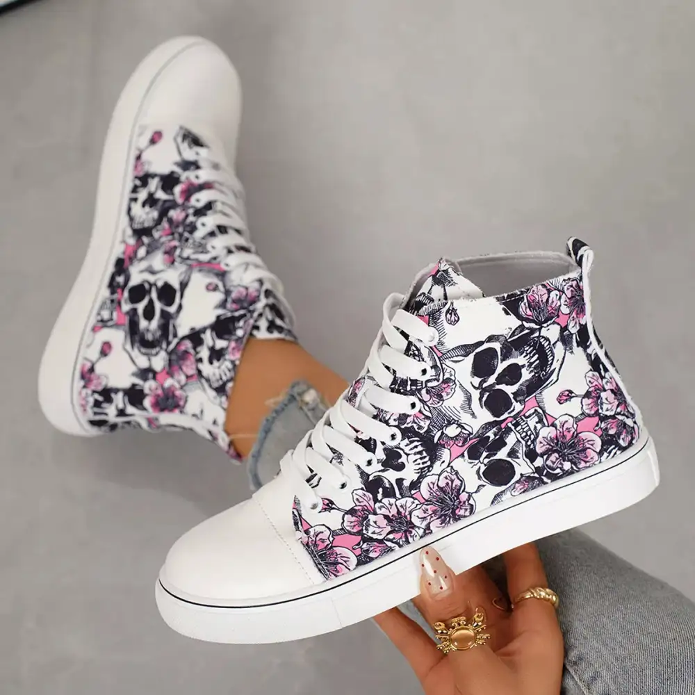 Lightweight Round Toe Lace-Up Sneakers
