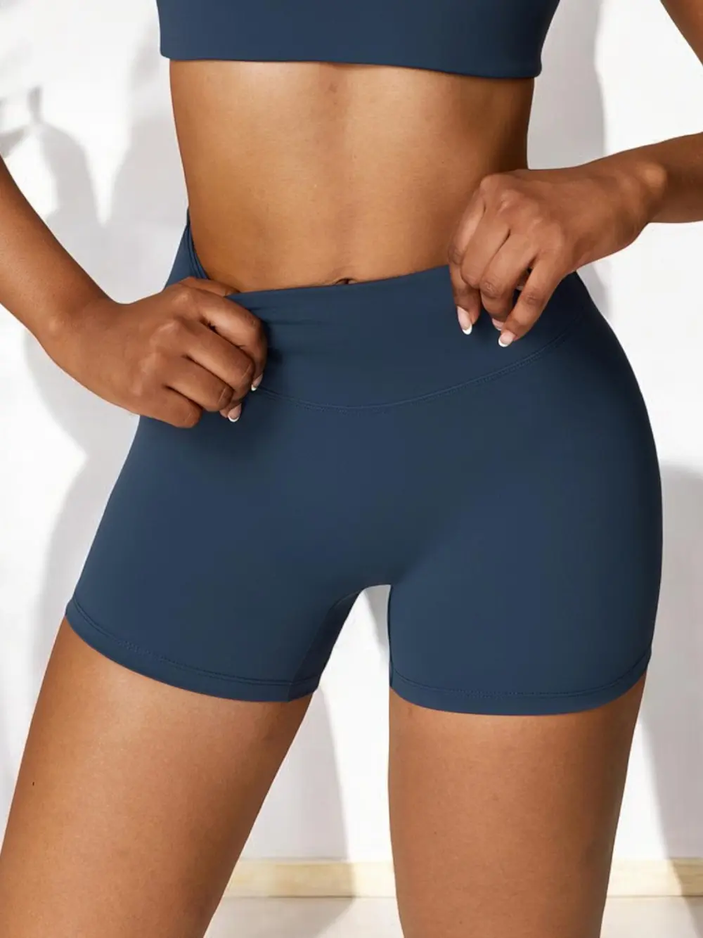 High-Waist Seamless Stretch Athletic Shorts