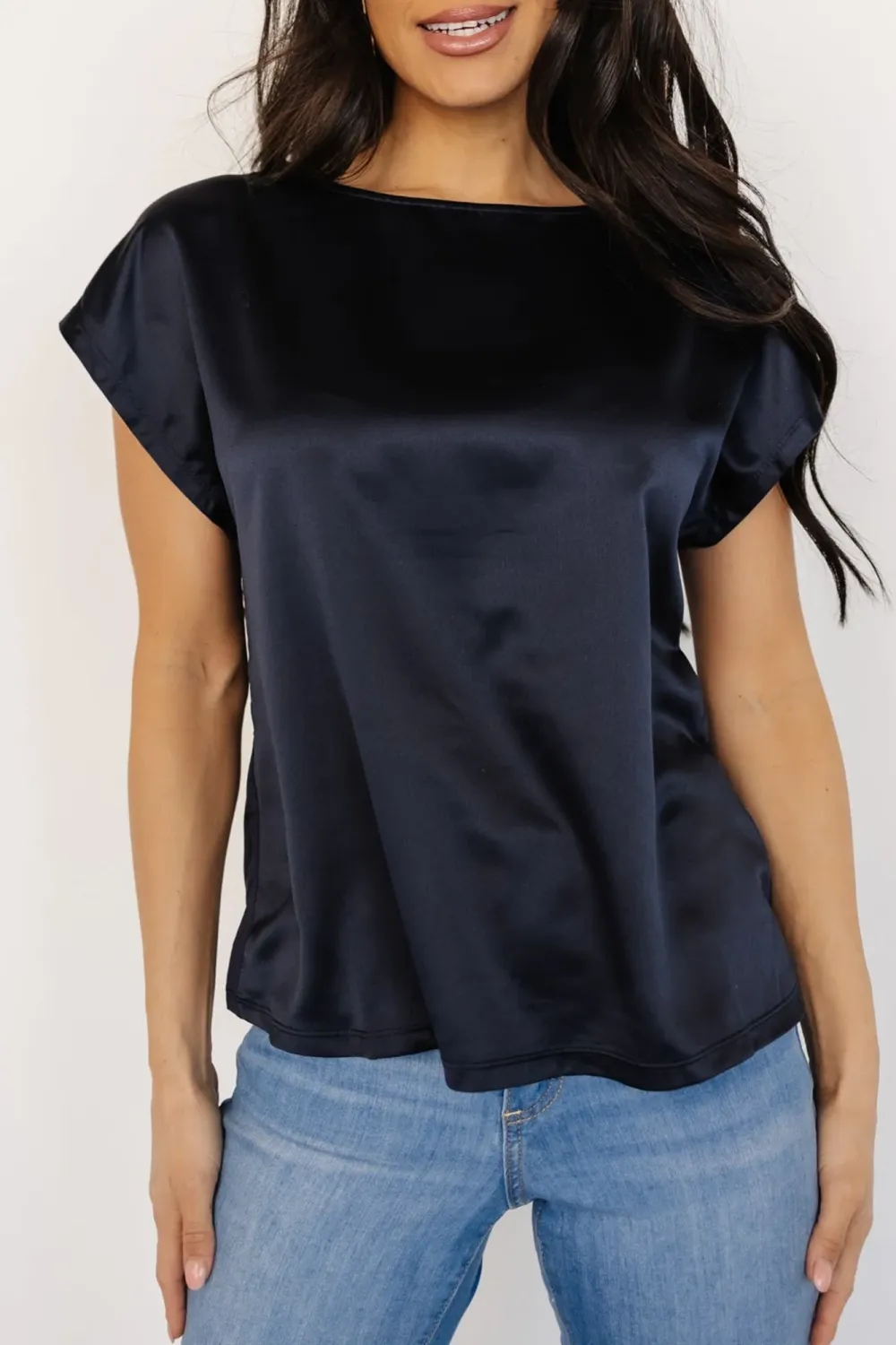 Simple Silky And Breathable Round Neck Shirt