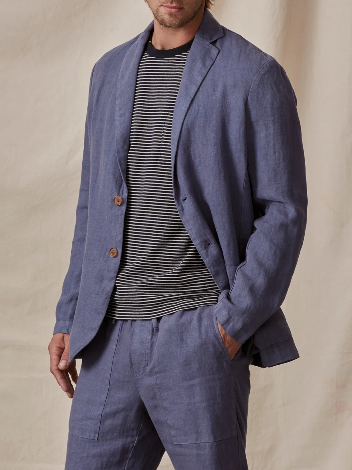 Men's Fashionable Round Neck Cotton Striped T-Shirt