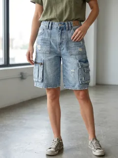 Women's Classic Distressed Cargo Pocket Cargo Denim Shorts
