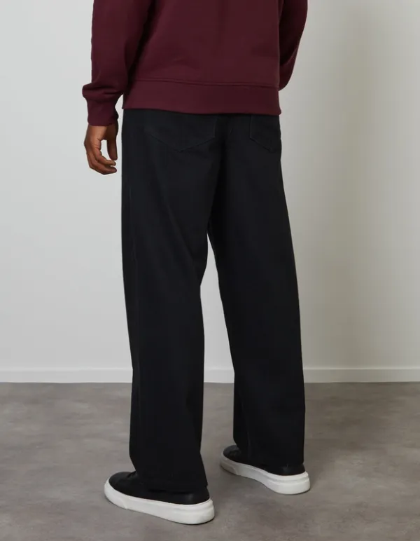 Black Baggy-Fit Jeans