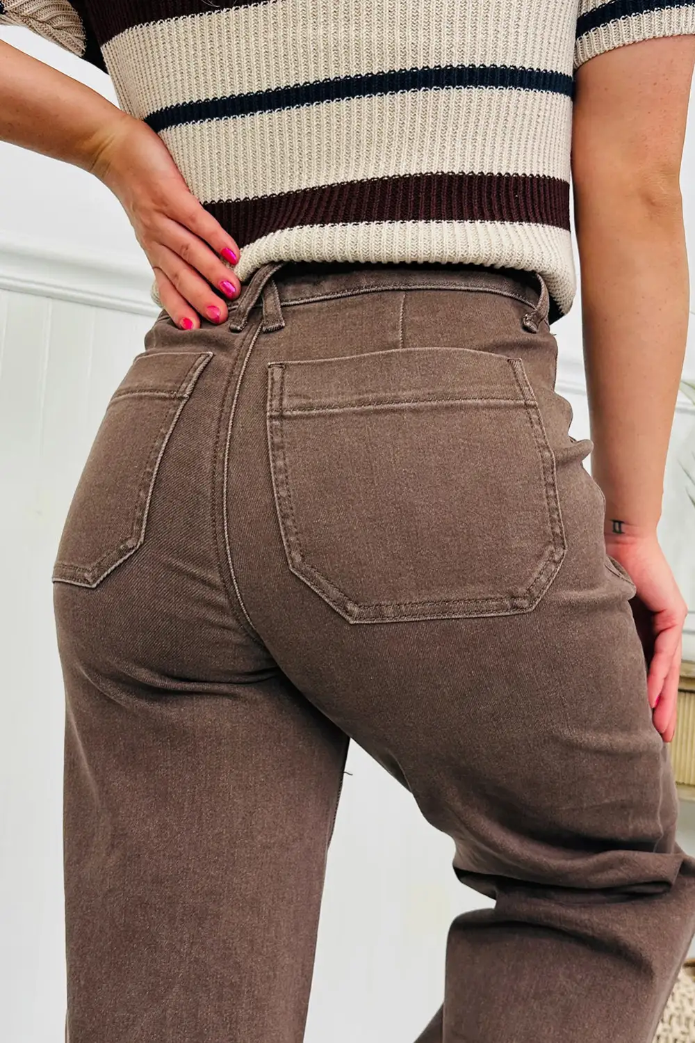 Clean Cut Buttoned Denim Jeans