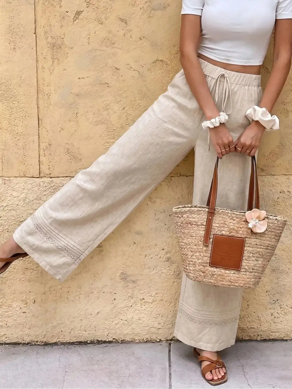 Relaxed Drawstring Wide Leg Pants
