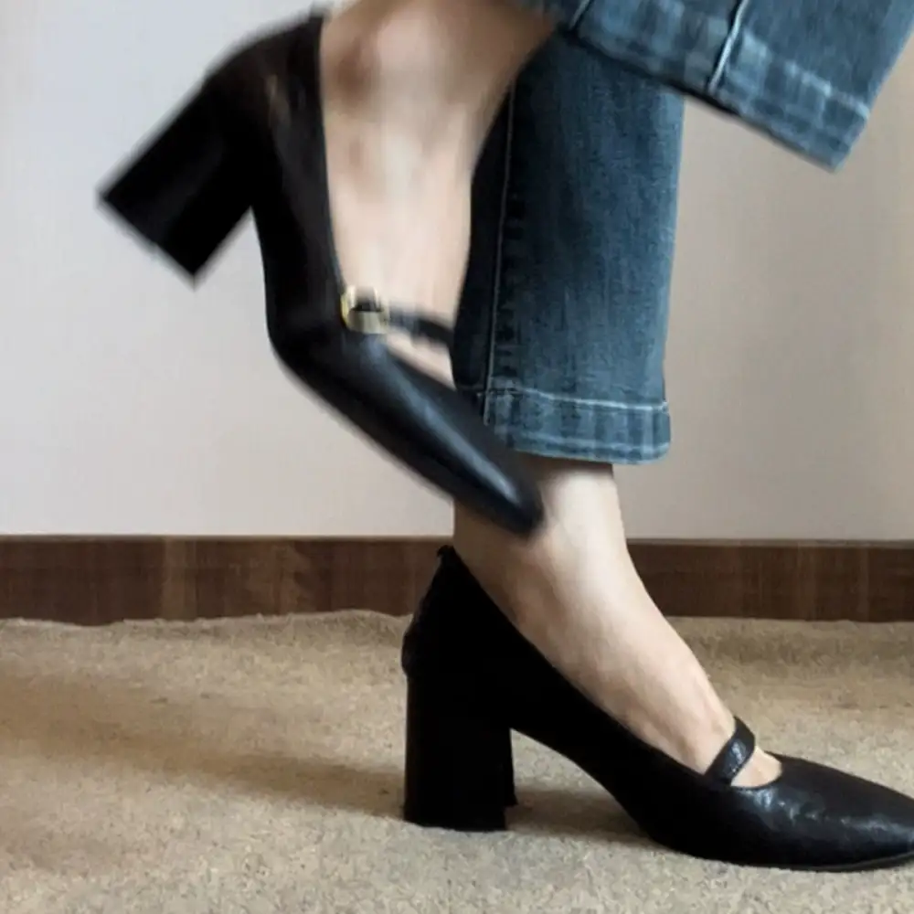 Low Heel Strap Heel Shoes