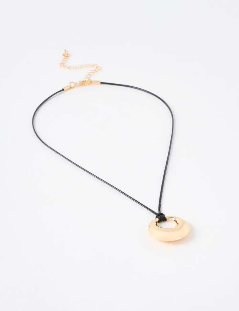 Everyday Low-Key Small Pendant Earrings