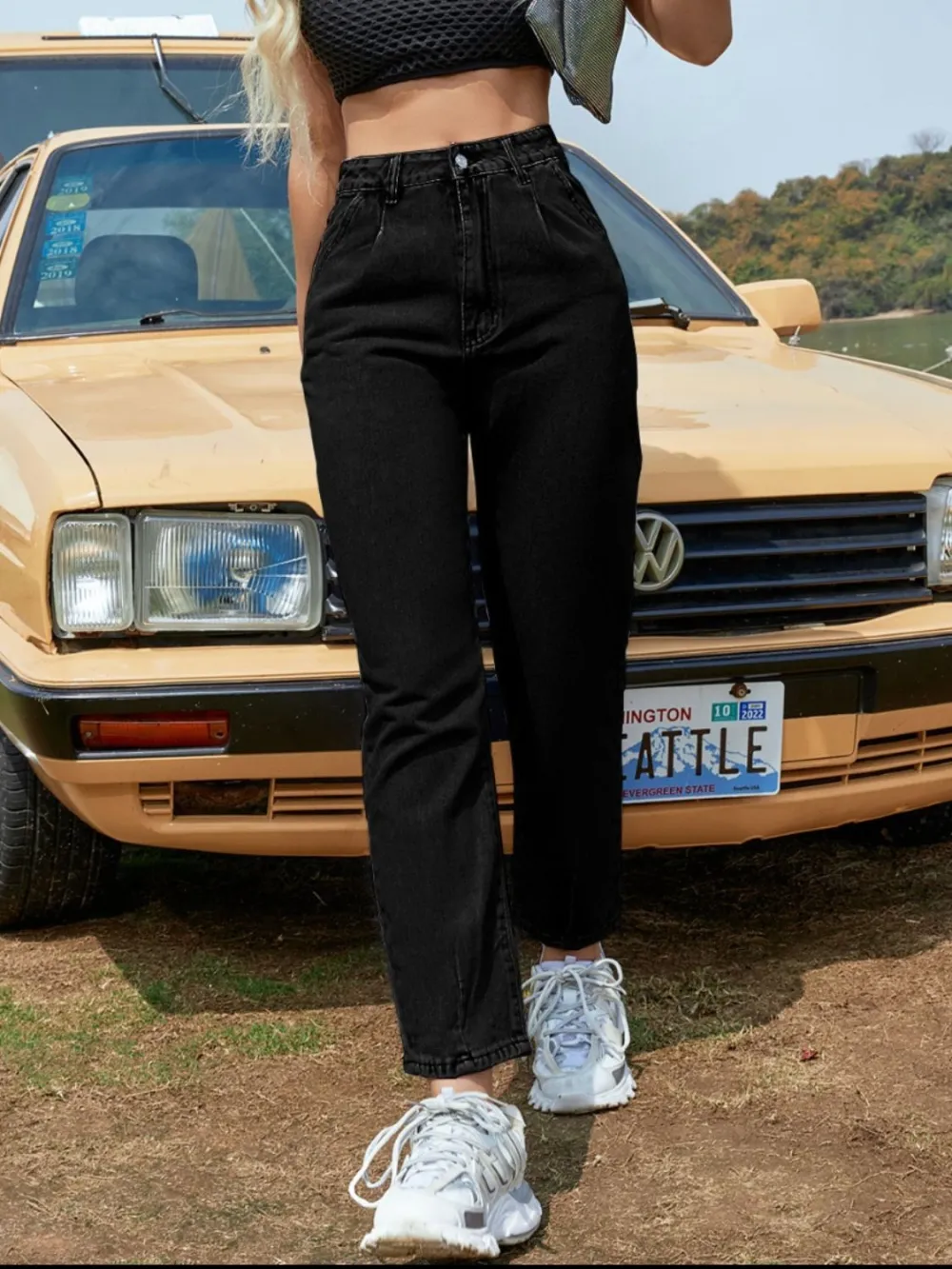 Everyday Straight Leg Pocketed Denim Jeans