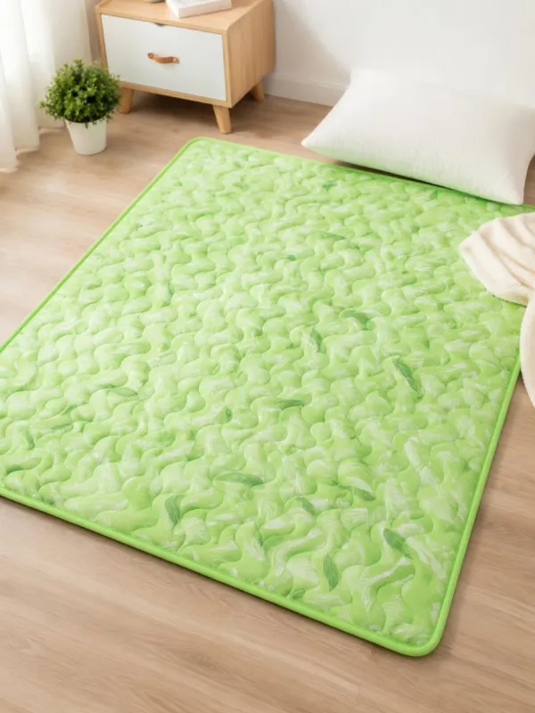 Blue Feather Pattern Cooling Mat