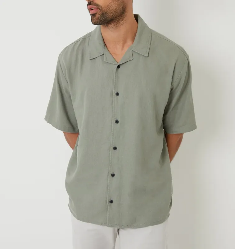 Sage Green Relaxed-Fit Linen-Blend Camp Collar Short-Sleeve Shirt