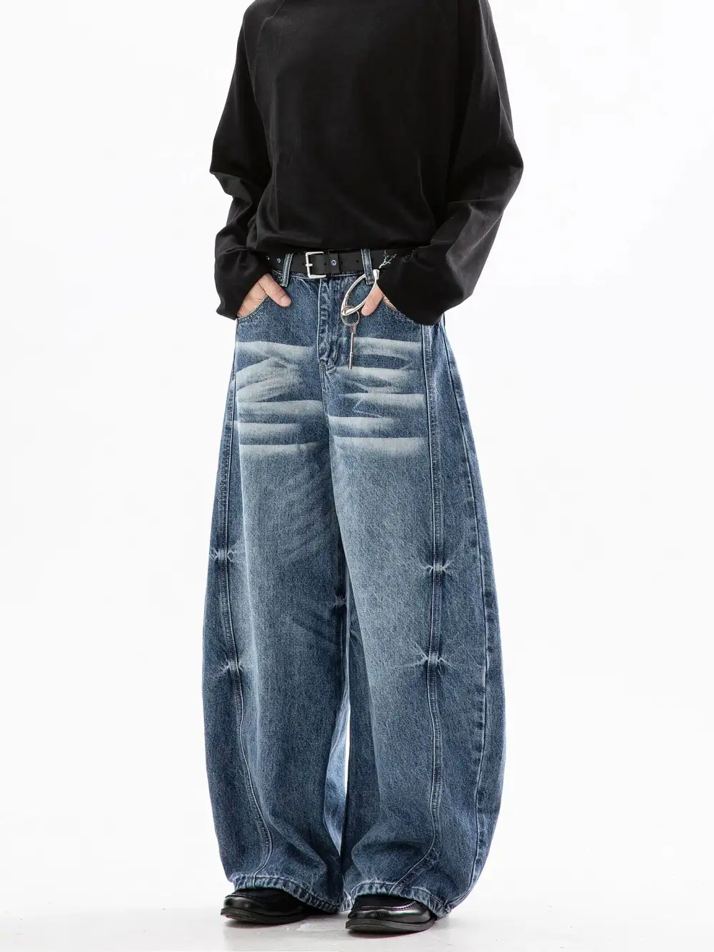 Ultra Wide-Leg Jeans