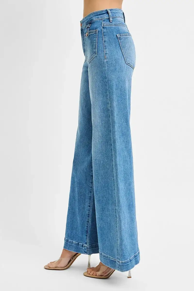 Mid Rise Patch Pocket Wide Leg Jeans