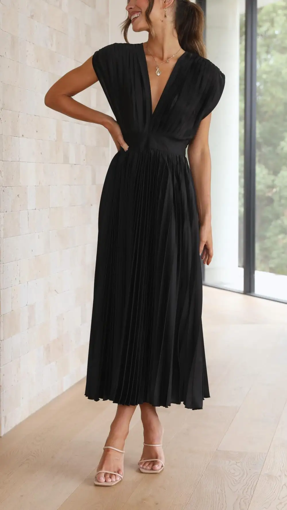 Refined Refined Women's Pleated Midi Dress