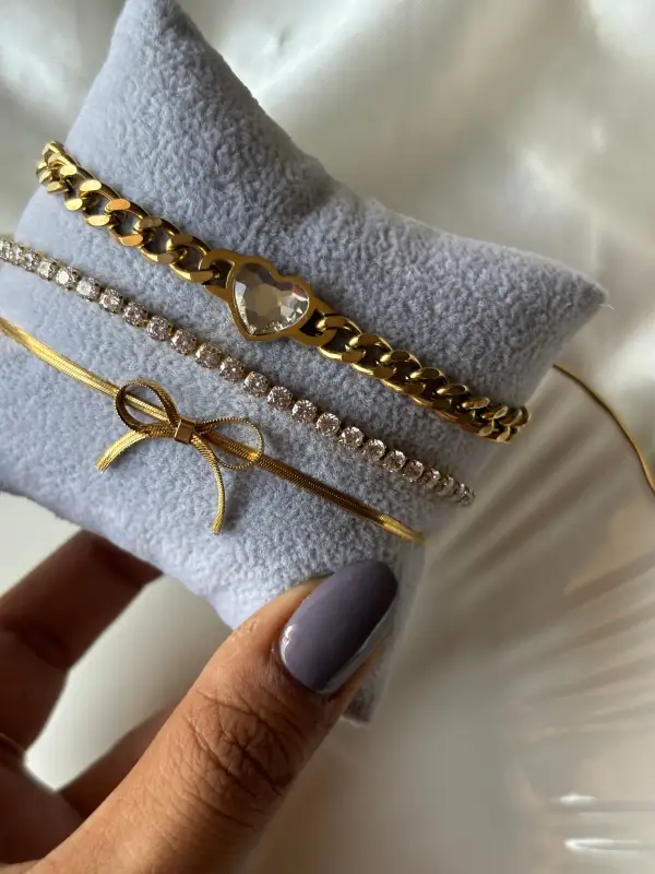 Sculpted Bow Bracelet