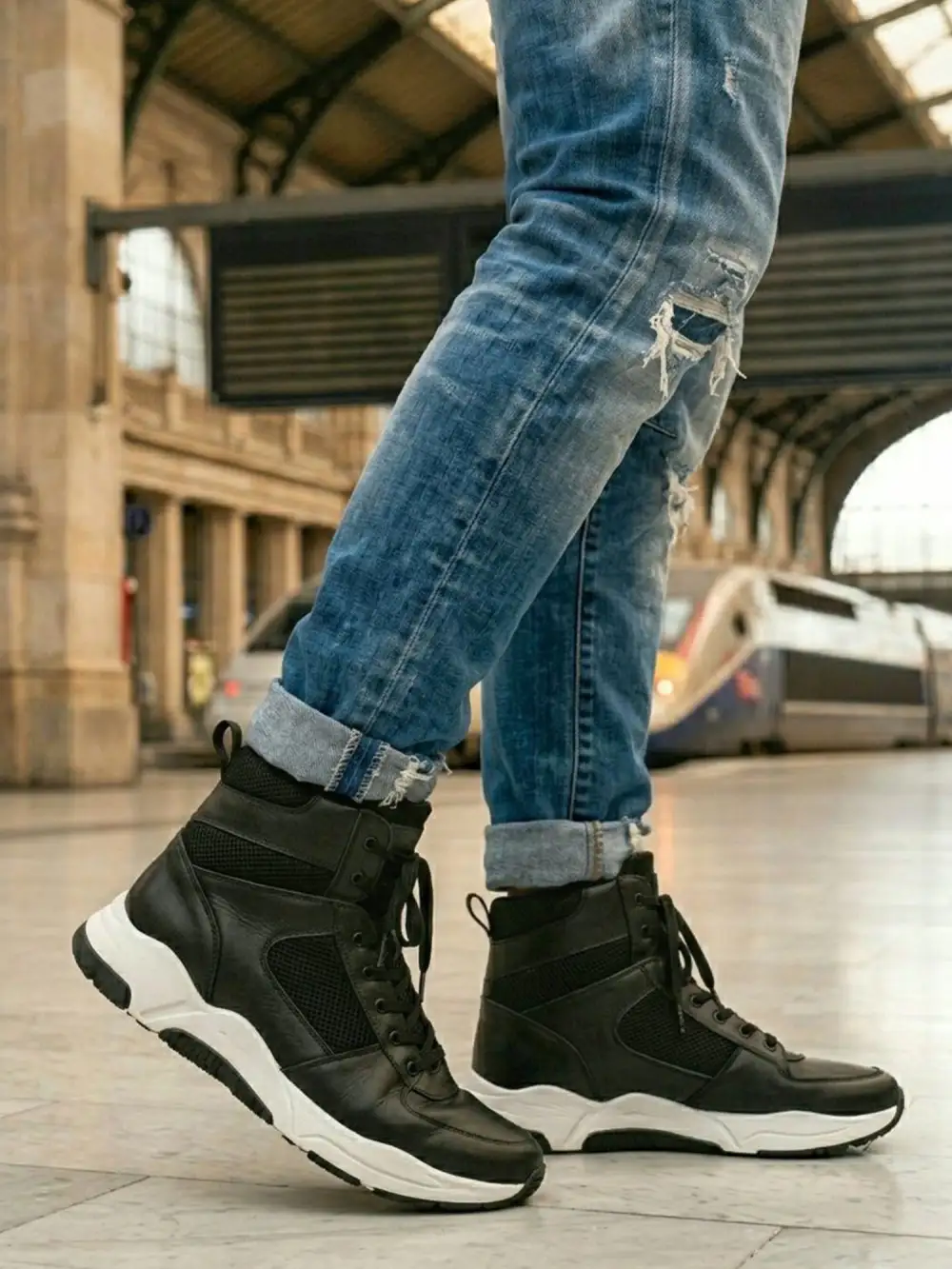 Men's Clean Modern Water Resistant Vegan Leather Casual Sneakers