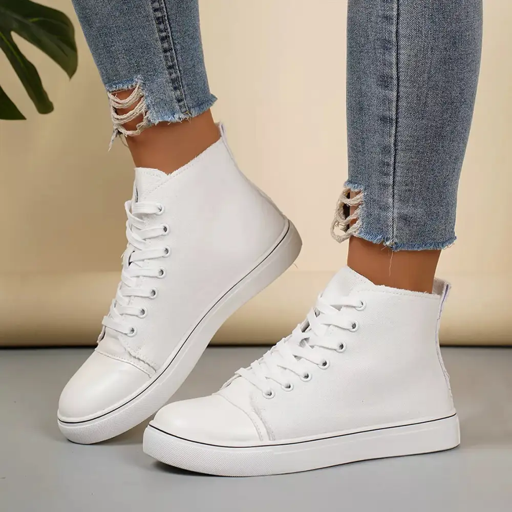 Lightweight Round Toe Lace-Up Sneakers