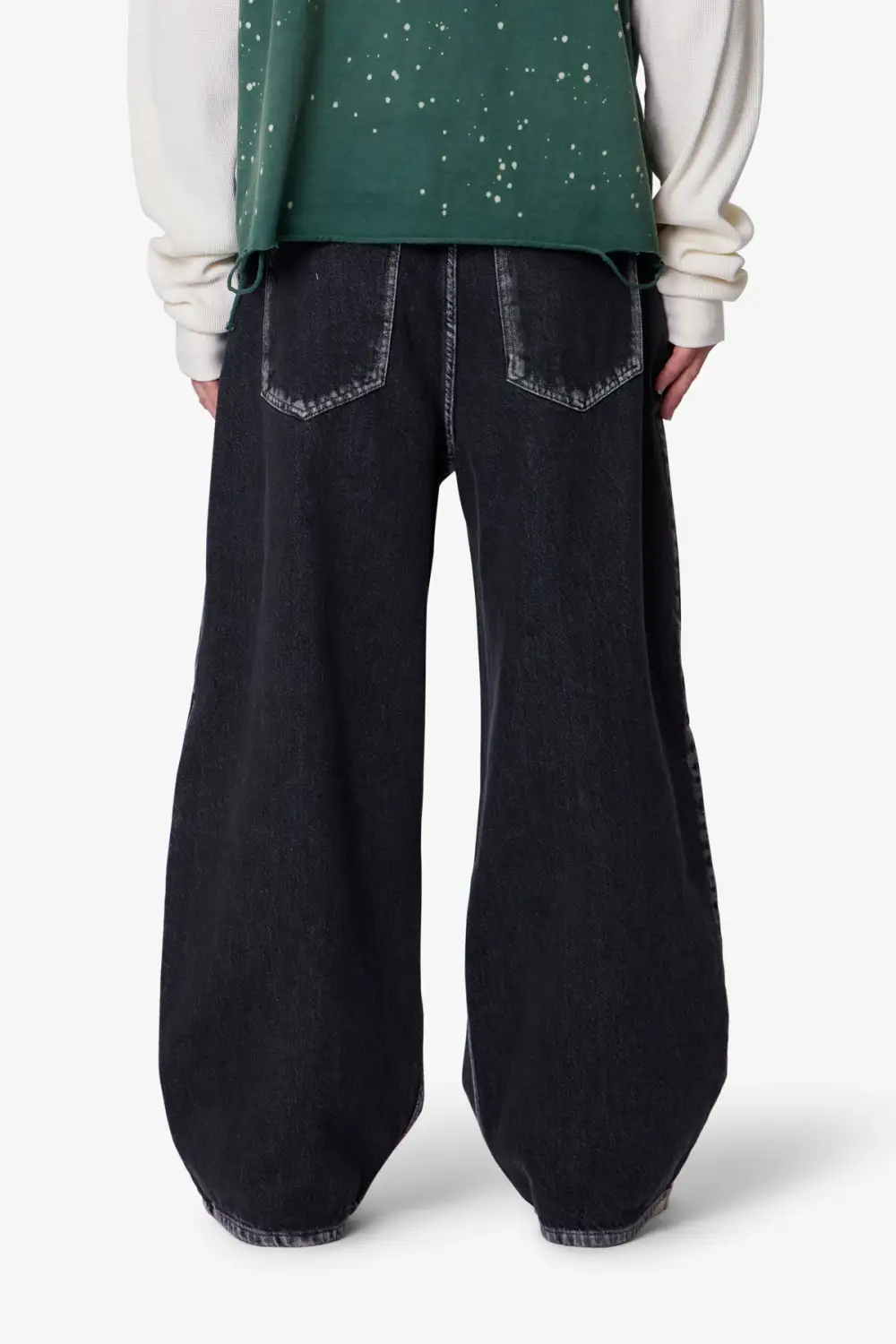 Relaxed Raw Finish Pleated Jeans