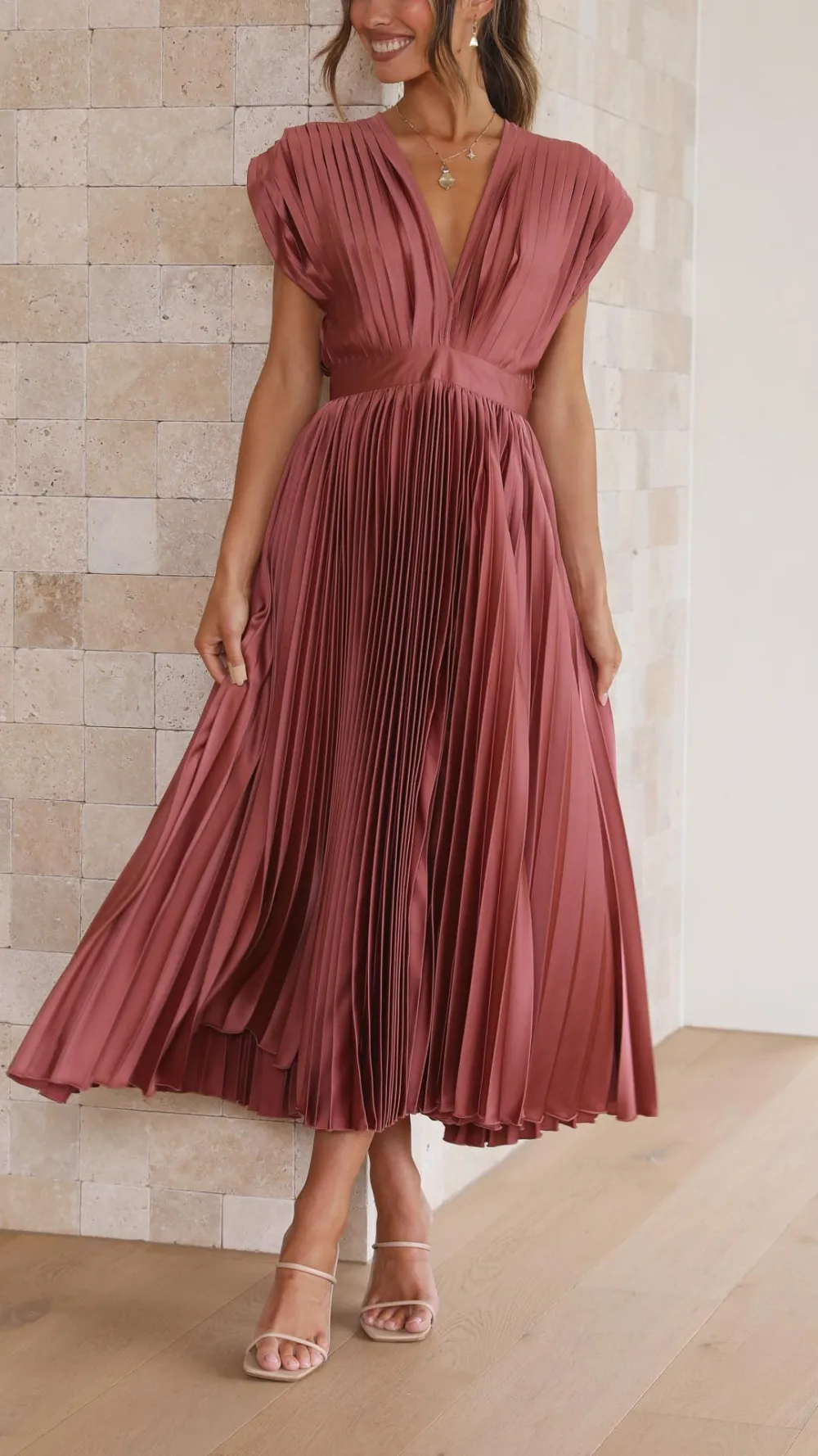 Refined Refined Women's Pleated Midi Dress